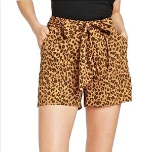 Leopard High Waisted Shorts 🐆